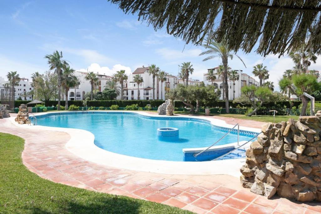 Atlanterra Costa Y Sol Apartment *